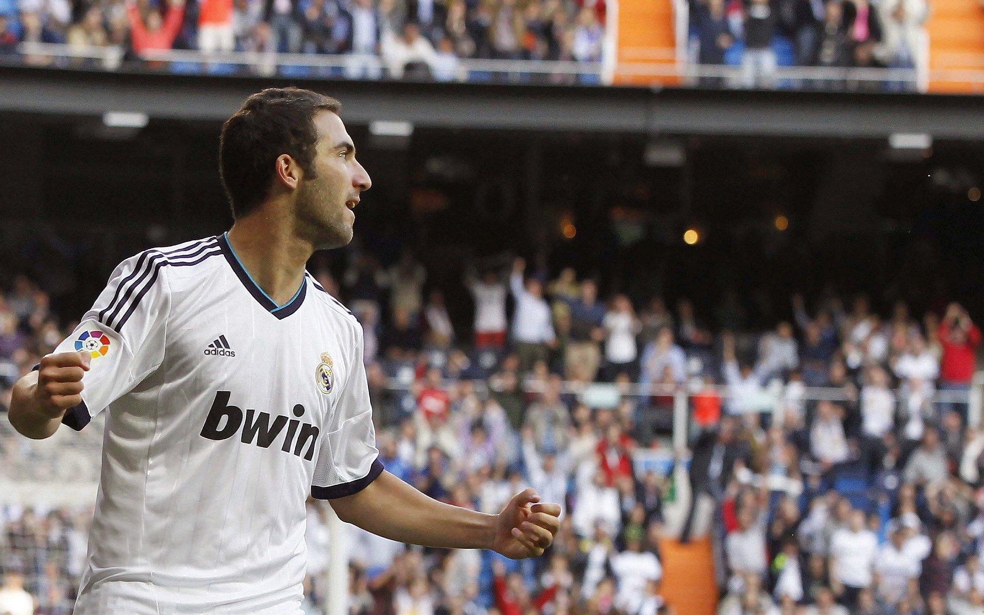 潘展乐勇夺世锦赛金牌 中国游泳再创辉煌