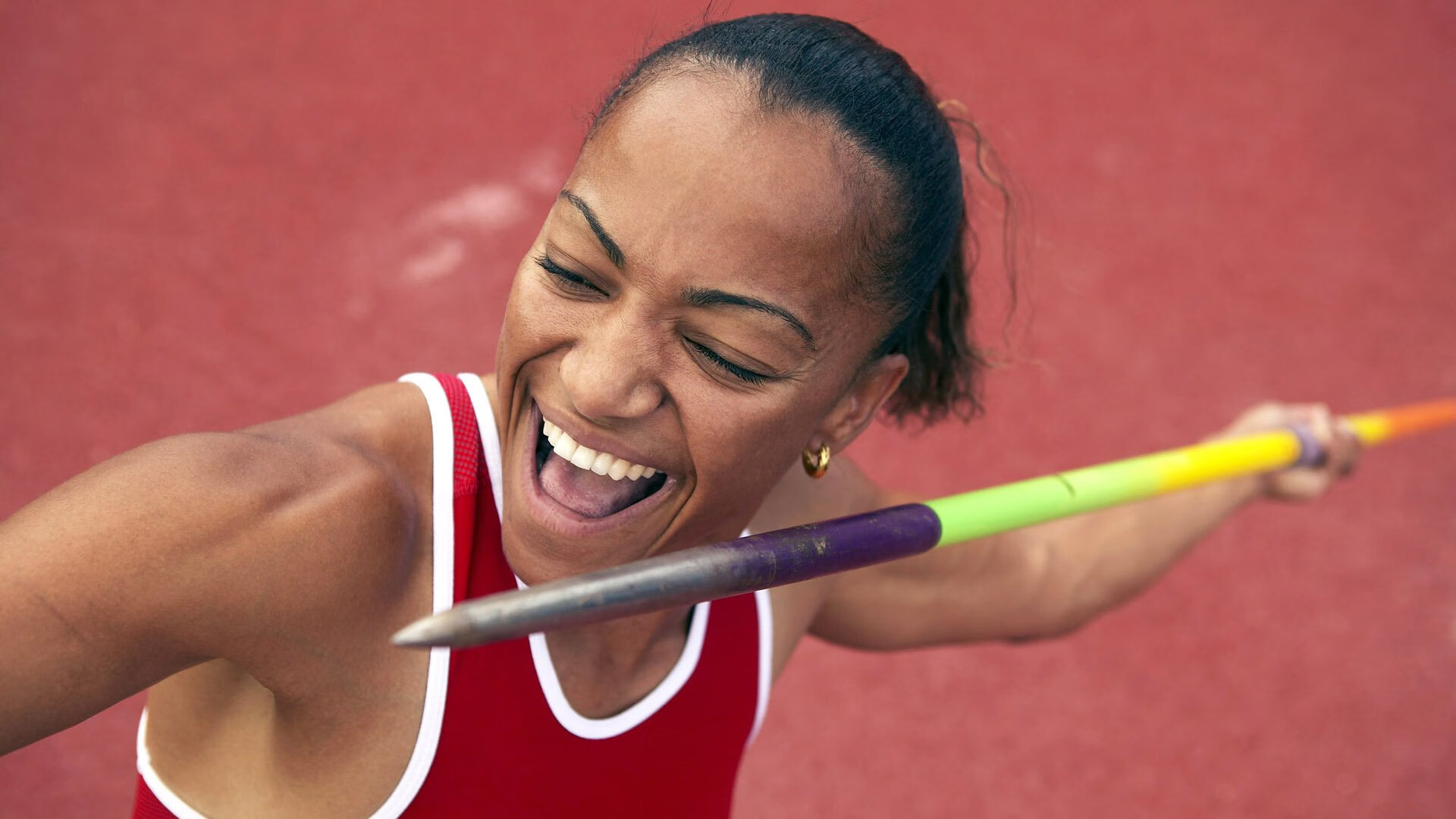 阿尔卡拉斯横扫对手晋级美网八强 新生代天王展现王者风范