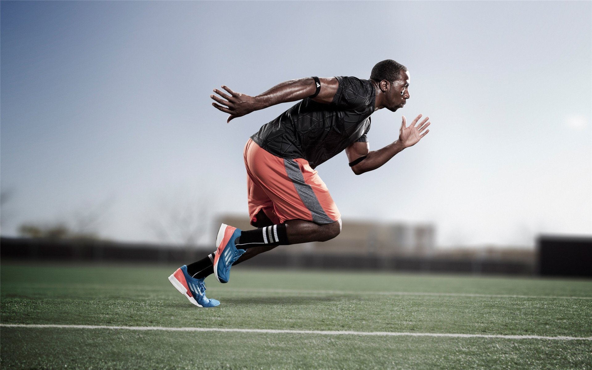 纳达尔强势回归红土赛场,法网前奏展现王者风范